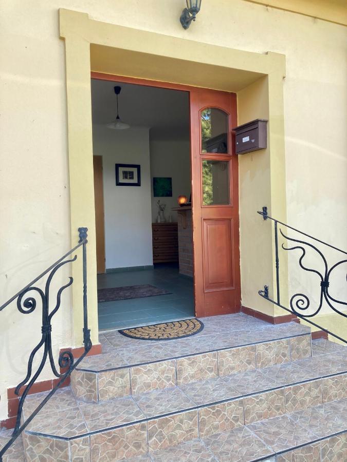 Guesthouse Mikulas Mikulov - Free Parking In The City Center 외부 사진