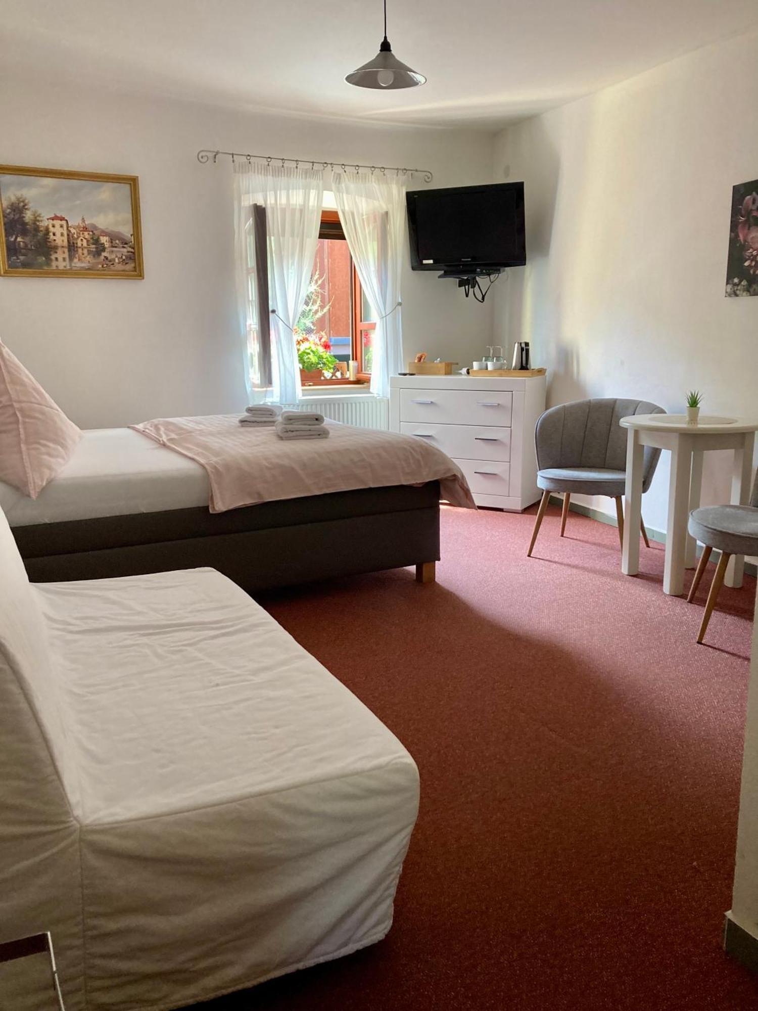Guesthouse Mikulas Mikulov - Free Parking In The City Center 외부 사진